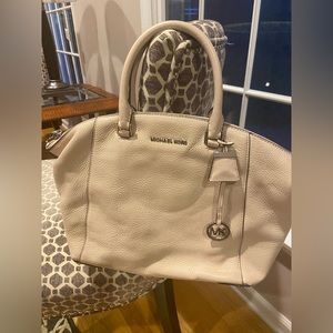 Michael Kors Light Pink Leather Purse